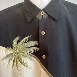 Tommy Bahama shirt men’s large